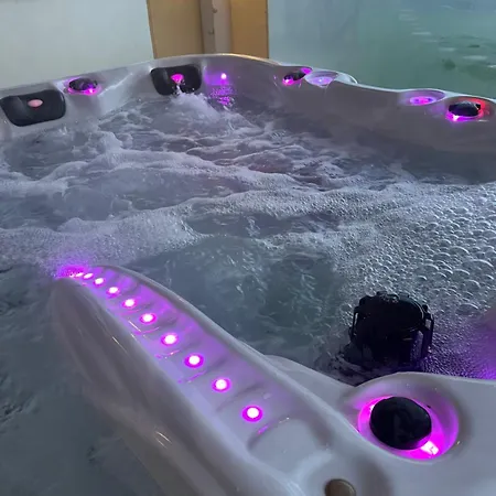 Les Oiseaux Du Paradis * Saint-Antoine-de-Breuilh